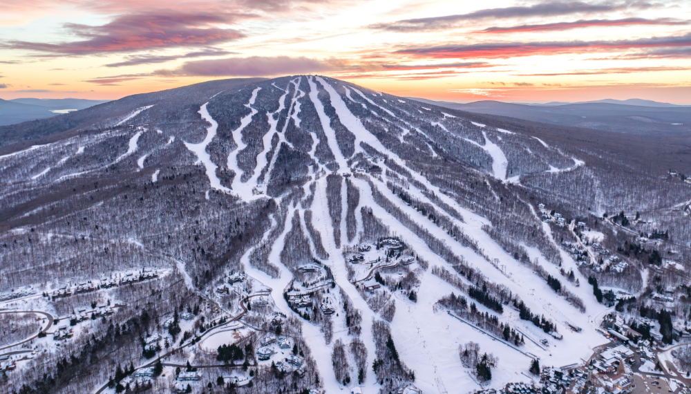 manchester aerial view of Kimpton taconic with mountains in the background